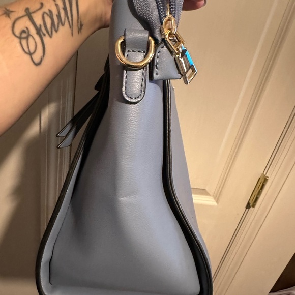 Blue Purse - Picture 4 of 6